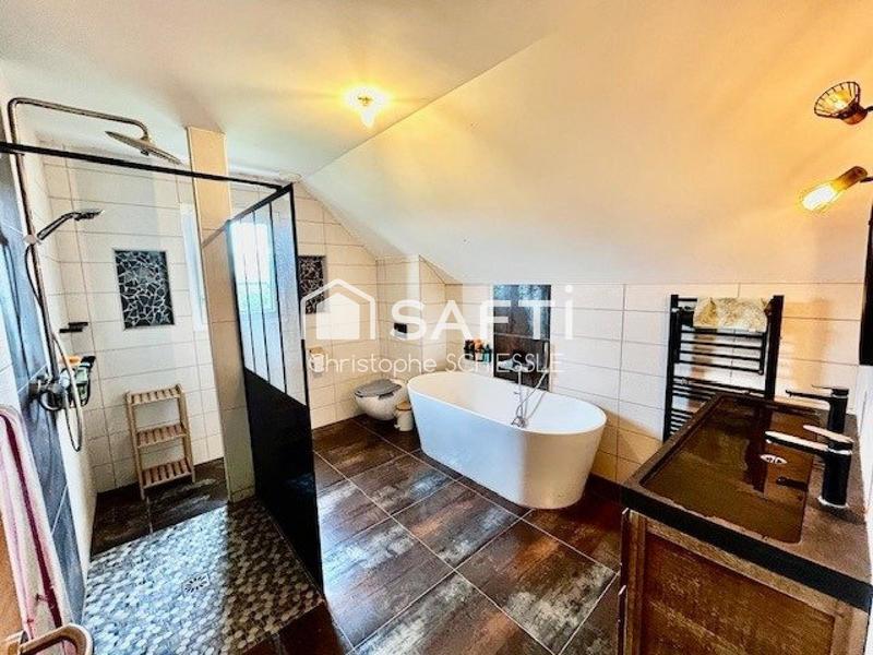 Maison - 175 m² - 7 pièces