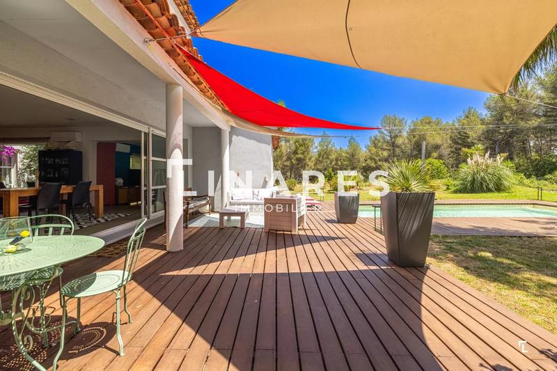 Villa - 180 m² - 5 pièces