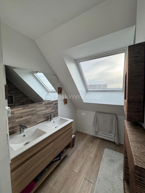 Maison - 150 m² - 8 pièces