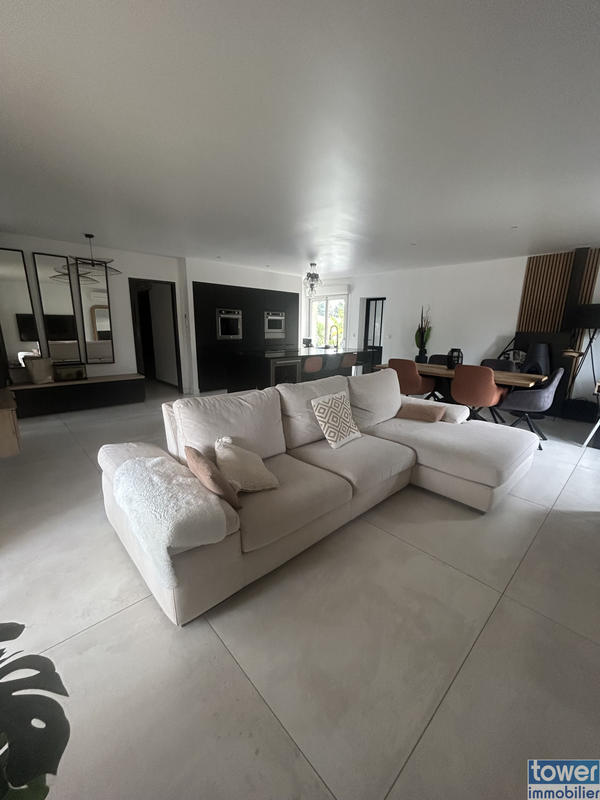 Maison - 126 m² - 6 pièces