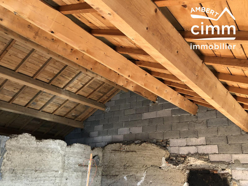 Maison traditionnelle - 70 m² - 6 pièces