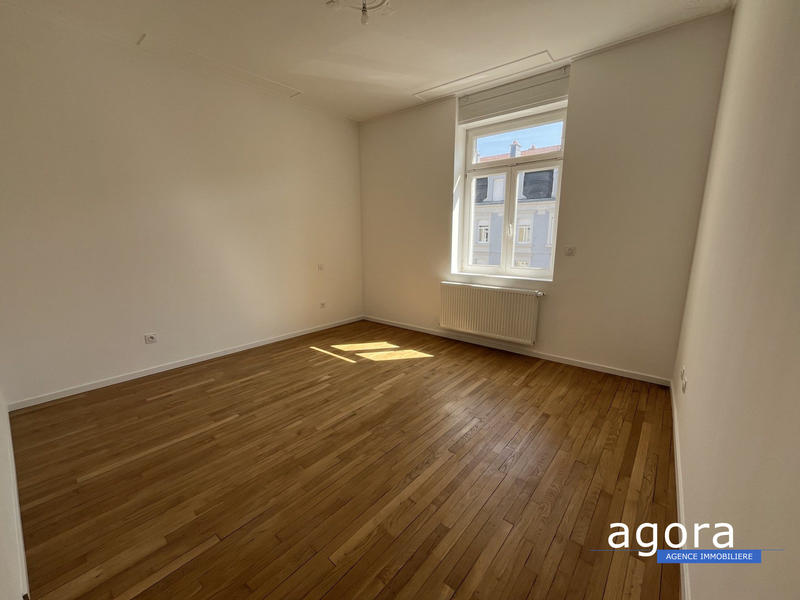 Maison - 191 m² - 8 pièces