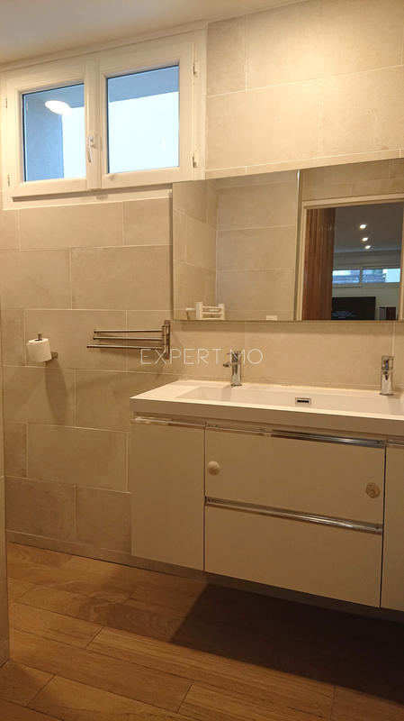 Maison - 199 m² - 6 pièces