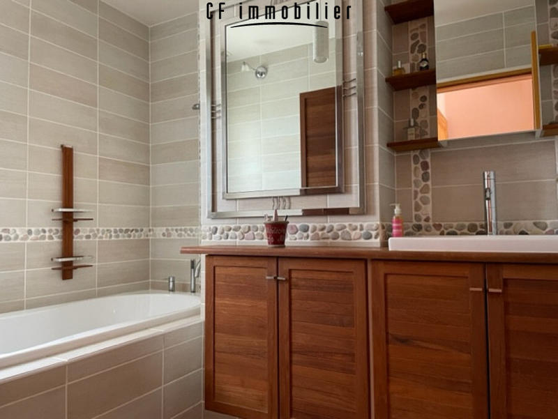 Maison - 143 m² - 5 pièces