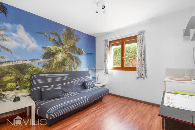 Maison - 215 m² - 9 pièces