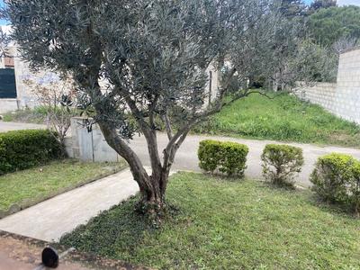 Villa - 80 m² - 4 pièces