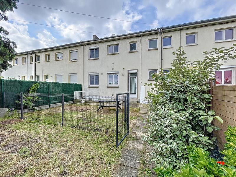 Maison - 91 m² - 5 pièces