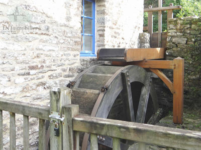 Maison - 239 m² - 16 pièces