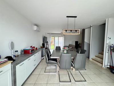 Maison - 92 m² - 4 pièces