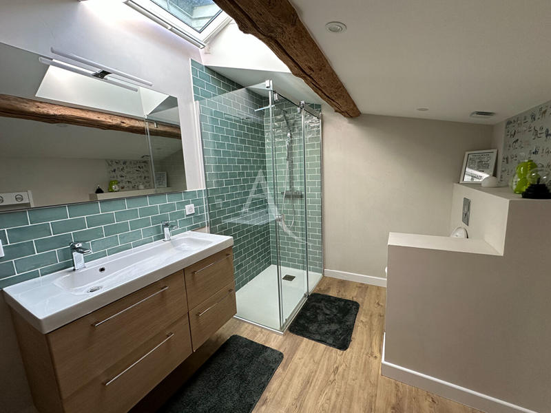 Maison - 189 m² - 7 pièces