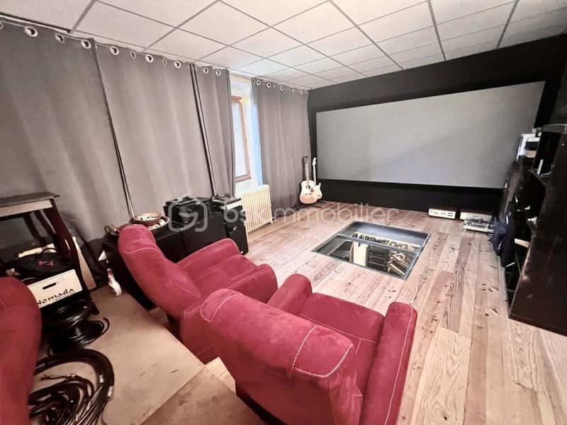 Demeure - 157 m² - 5 pièces