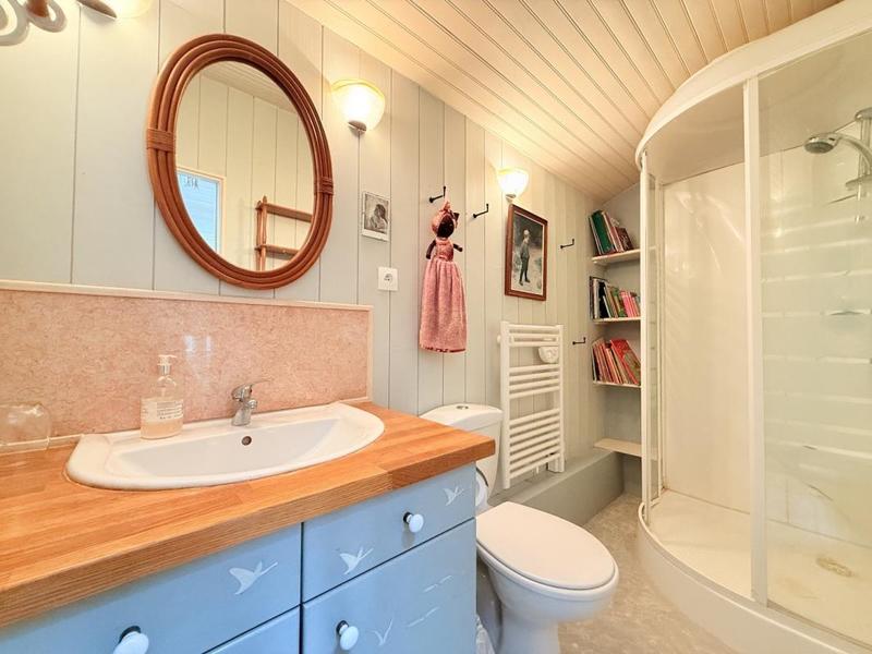 Maison - 238 m² - 5 pièces