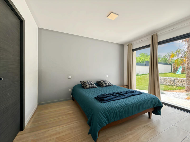 Maison - 180 m² - 6 pièces