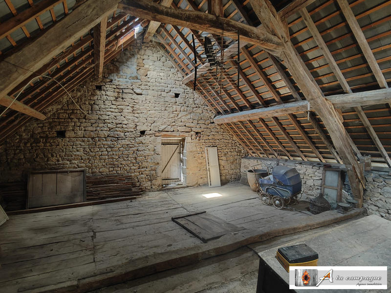 Maison ancienne - 161 m² - 5 pièces