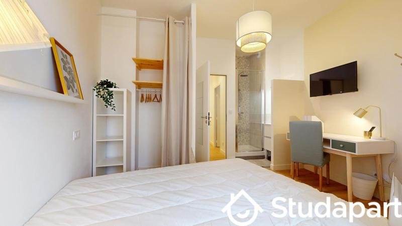 Chambre - 11 m² - 1 pièce