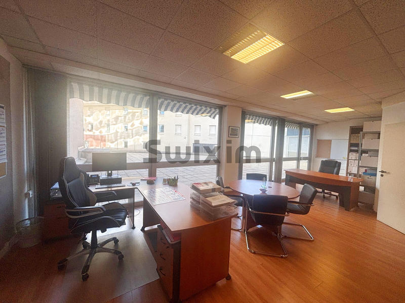 Bureau - 87 m²