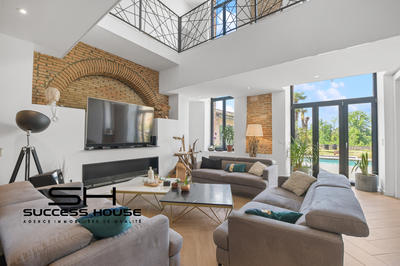 Maison - 293 m² - 7 pièces