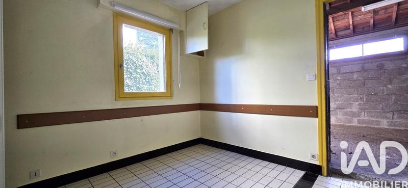 Maison - 220 m² - 11 pièces