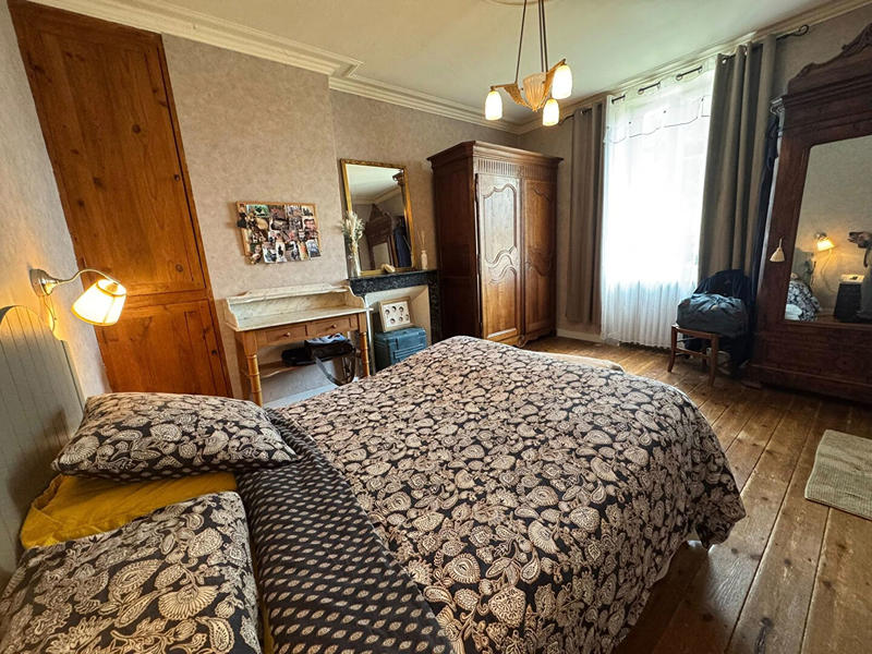 Maison - 186 m² - 7 pièces