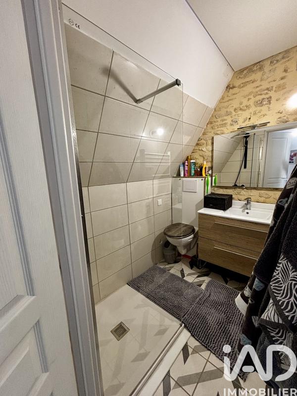 Maison - 230 m² - 11 pièces