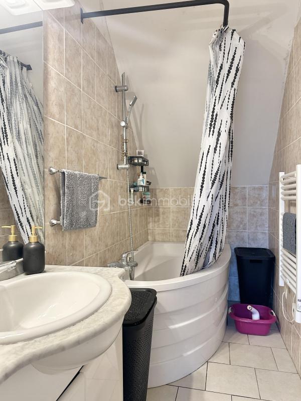 Maison - 80 m² - 3 pièces