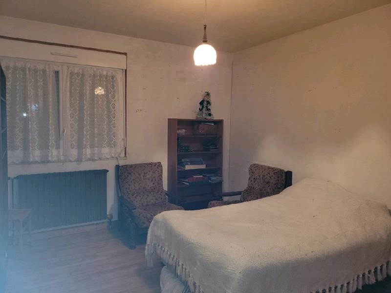 Maison - 200 m² - 14 pièces