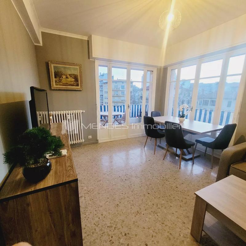 Appartement - 45 m² - 2 pièces