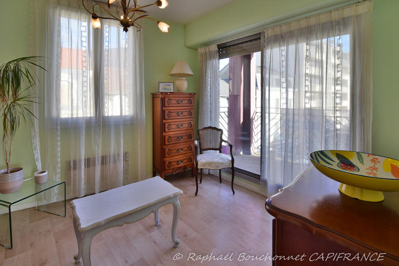 Appartement - 97 m² - 4 pièces