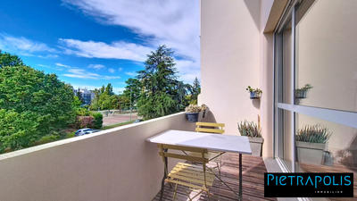 Appartement - 79 m² - 3 pièces