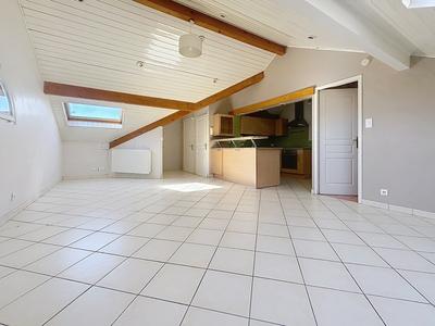 Appartement - 88 m² - 3 pièces