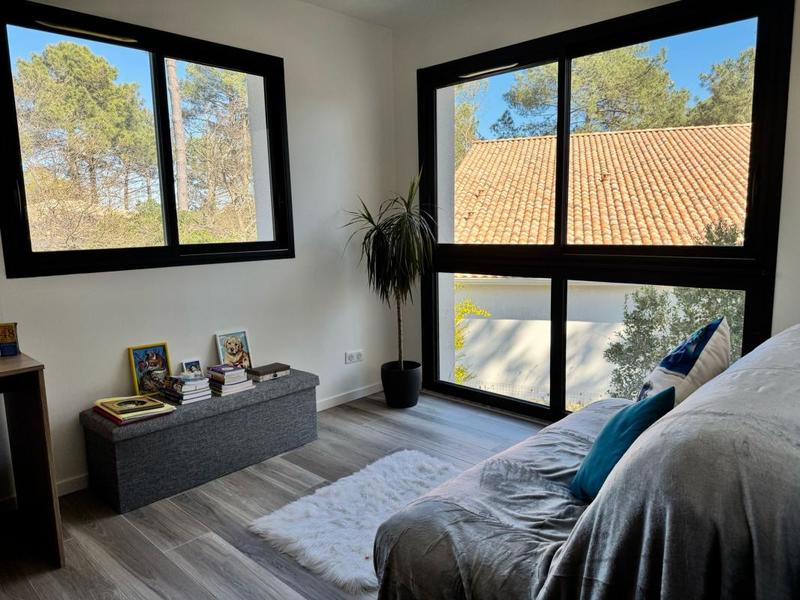 Maison - 238 m² - 7 pièces