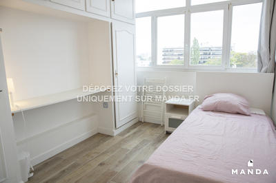 Chambre - 10 m² - 4 pièces