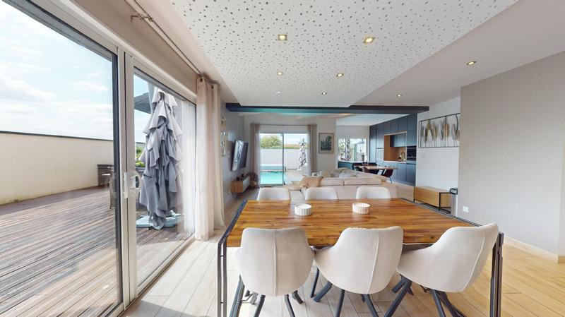 Maison - 170 m² - 6 pièces