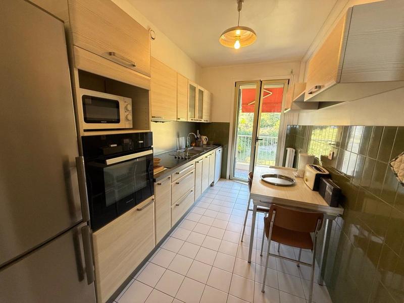 Appartement - 93 m² - 3 pièces