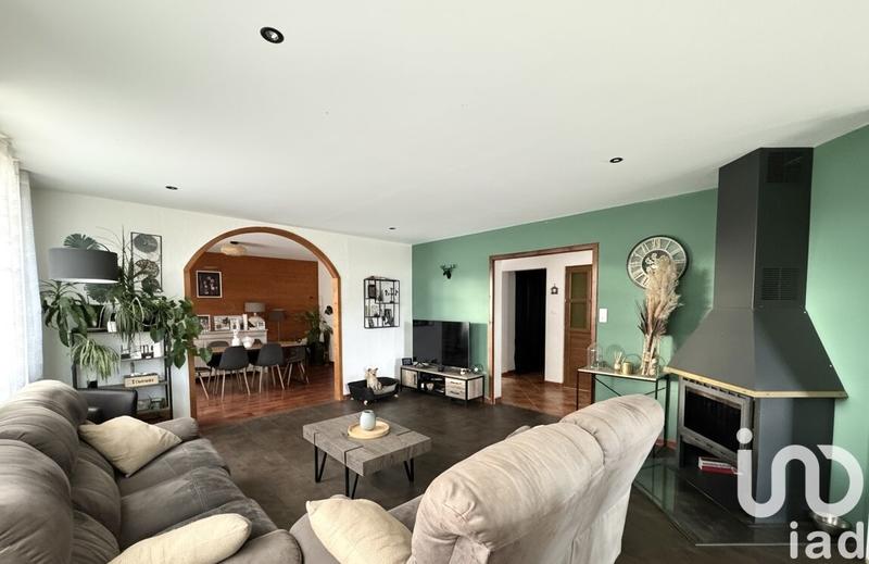 Maison - 200 m² - 8 pièces