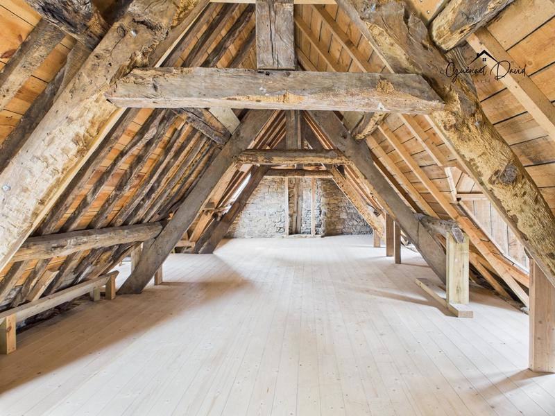 Maison - 260 m² - 8 pièces