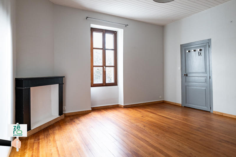 Maison - 181 m² - 6 pièces