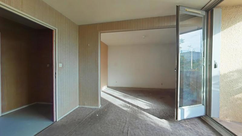 Appartement ancien - 66 m² - 3 pièces