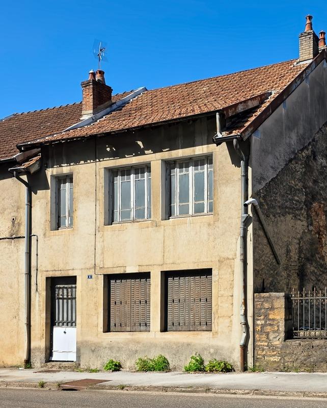 Maison - 180 m² - 3 pièces
