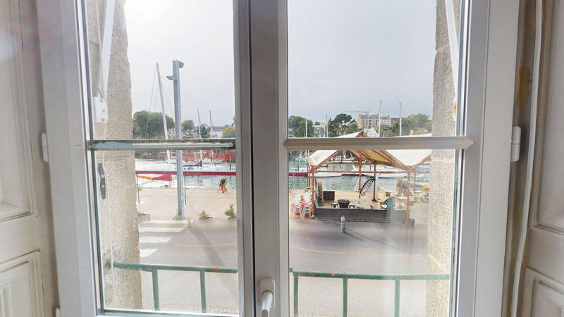 Local commercial - 227 m² - 10 pièces