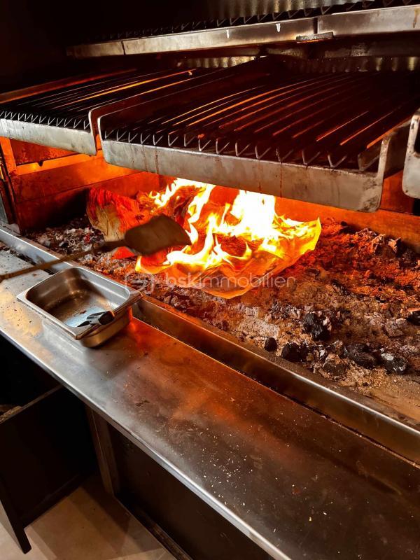 Local commercial - 630 m² - 20 pièces