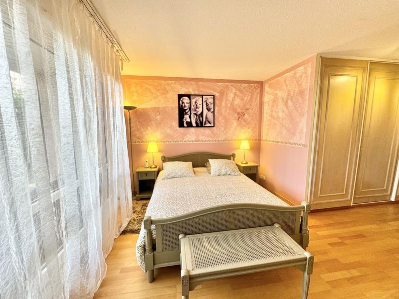 Appartement - 100 m² - 4 pièces