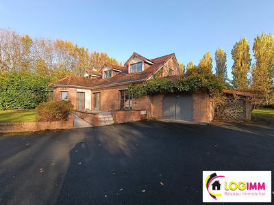 Maison - 204 m² - 8 pièces