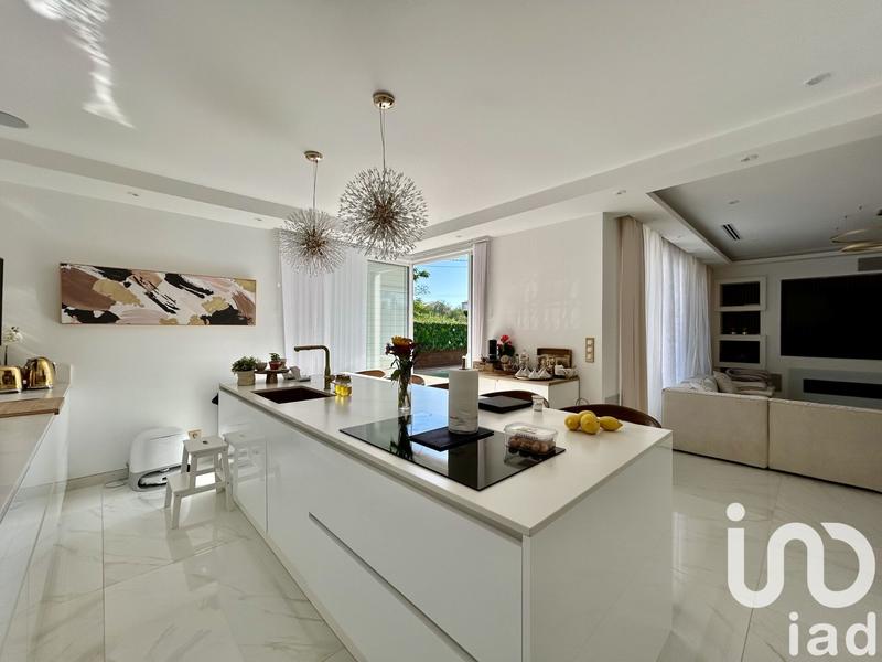 Maison - 155 m² - 5 pièces