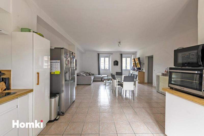 Appartement - 96 m² - 2 pièces