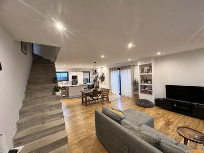 Villa - 115 m² - 4 pièces