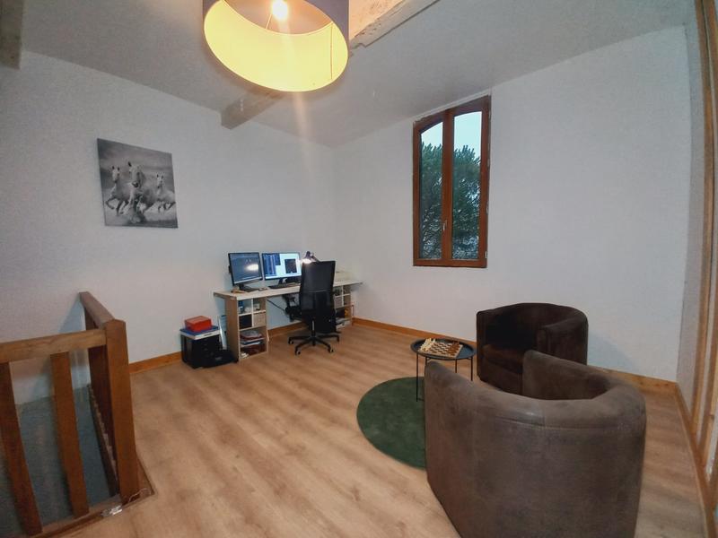 Maison - 318 m² - 8 pièces