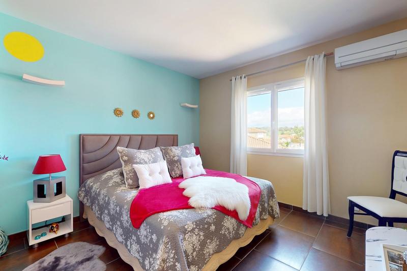 Maison - 165 m² - 6 pièces