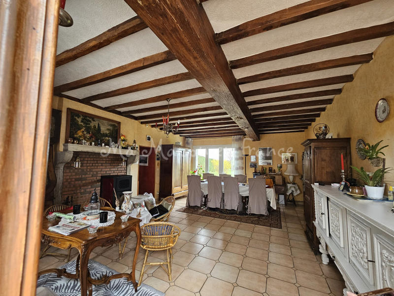 Maison - 170 m² - 9 pièces