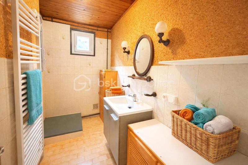 Maison - 147 m² - 5 pièces